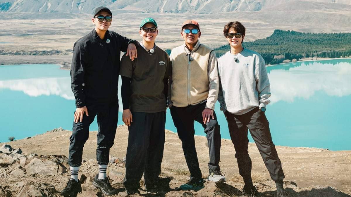 Download Bros on Foot Subtitle Indonesia